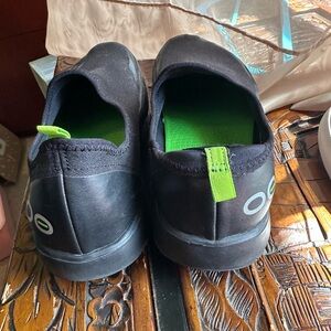 OOFOS Black and Green Flats